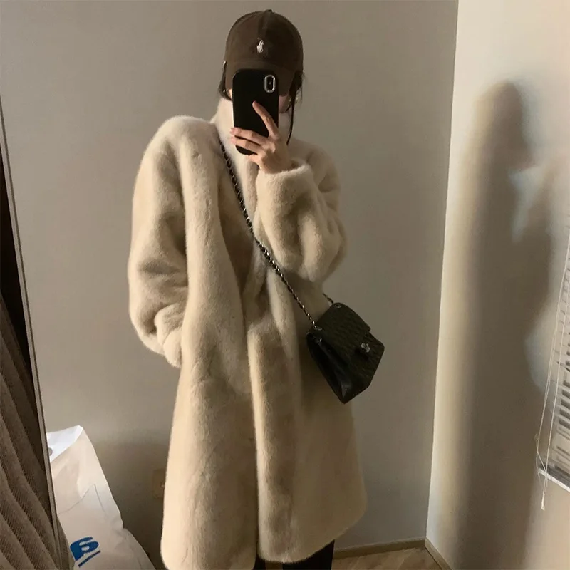 2026 New Winter Women's Stand-up Collar Faux Fur Coat Integrated Thicken Fluffy Fox Imitation Mink Velvet Coat