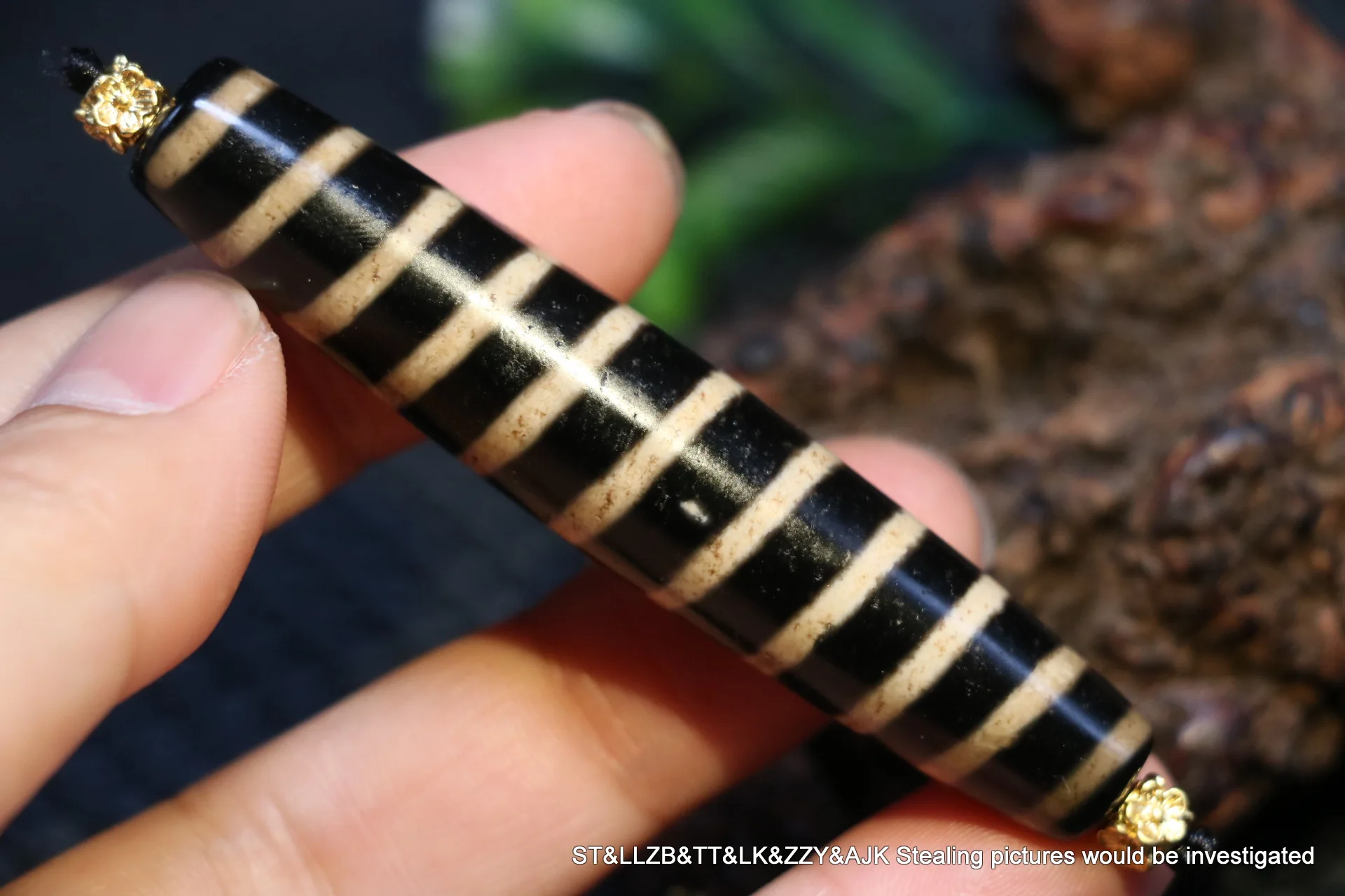 LKbrother Talisman Treasure Magic Energy Tibetan Old Agate Vertically Stripes Healer Medicine Long dZi Bead UPD211202K01