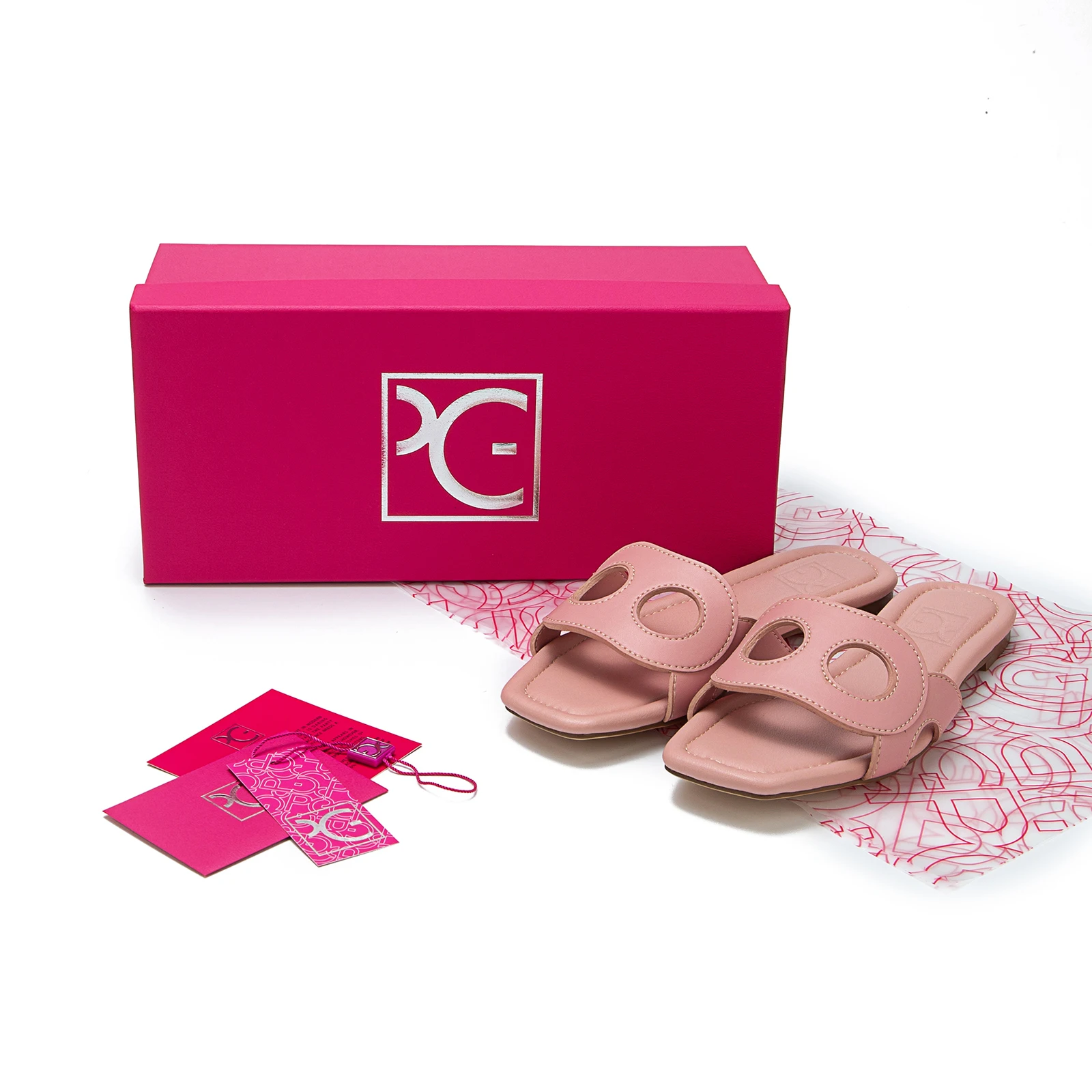 

PG Classic Women's Fashion Flat Slippers Multifunctional Outdoor Style Solid Color Slip-On Comfort Footwear for Casual Wear