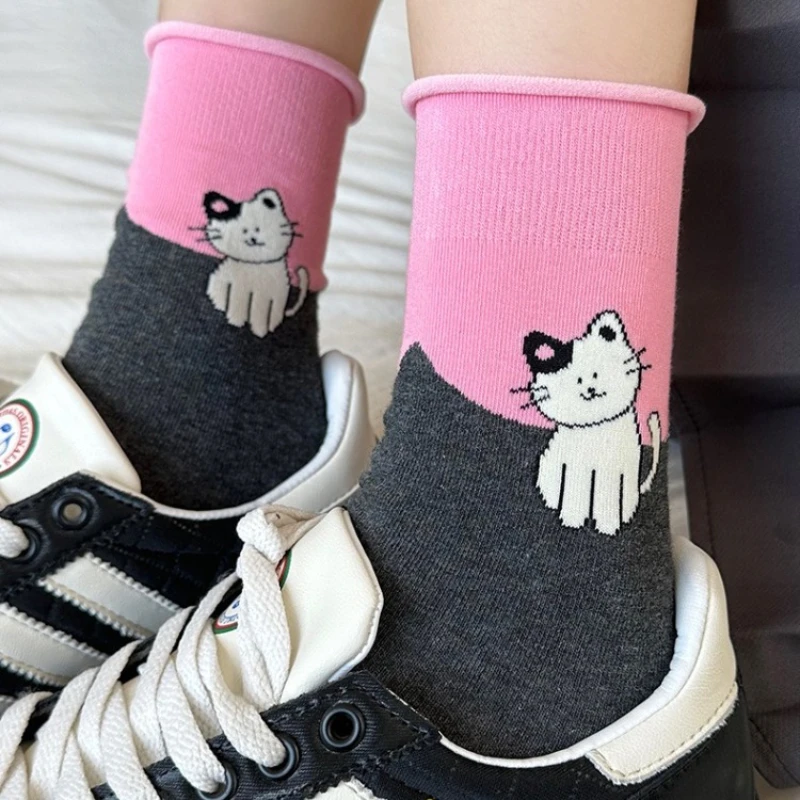 

2025 Autumn New Socks Women Cute Cartoon Cat Japanese Kawaii Women Socks Korean Casual Letter Print Cotton Middle Tube Socks Sox