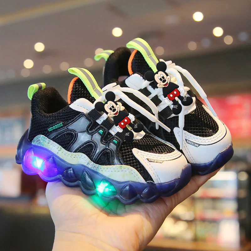 

Светодиодная мигающая обувь Disney с Микки Маусом для мальчиков, дышащие повседневные кроссовки для малышей, весна, лето, осень, дети