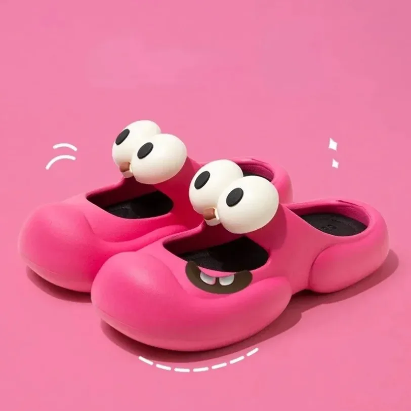 Tongs pour femmes, pantoufles nuage dessin animé grands yeux chien fleur sandales d'été plage diapositives maison chaussures mignon femme drôle