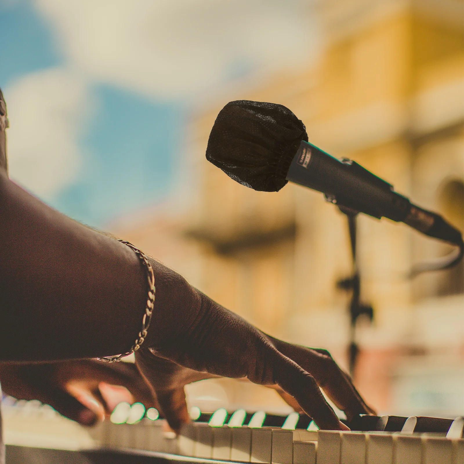 100 قطعة غطاء ميكروفون غير منسوج لملحقات الغناء Ktv سهل الاستخدام غطاء ميكروفون للاستعمال مرة واحدة Ktv ملحقات الغناء