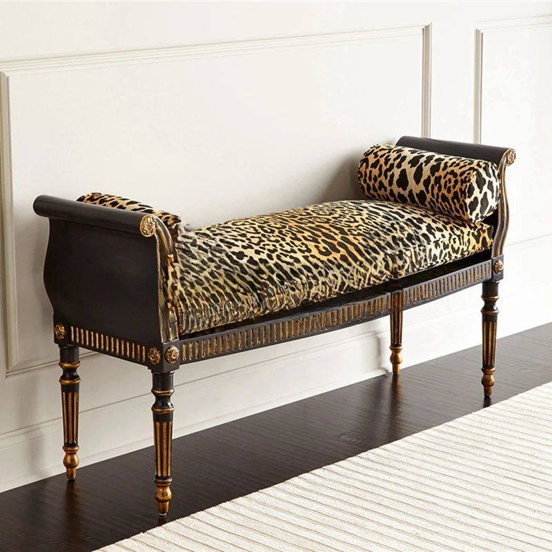 

American neoclassical solid wood bed stool, French retro armrest sofa stool, European carved shoe changing stool, leopard print