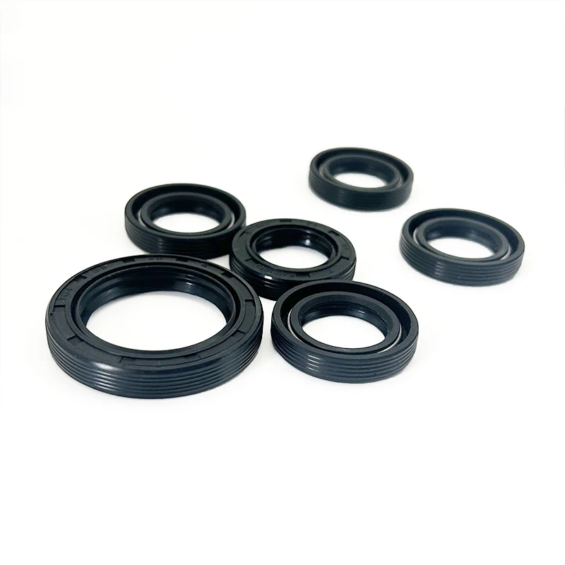 Uszczelniacz olejowy TC/TG4, średnica wewnętrzna 20 mm, średnica zewnętrzna 26~72 mm, olejoodporny/odporny na zużycie/ucieranie, zapobiegający wyciekaniu oleju, czarny, gumowy pierścień uszczelniający z NBR (kauczuk nitrylowy)