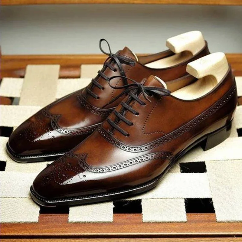 Brogue Shoes of Men Brown Black Handmade Men Dress Shoes Round Toe Lace-up  Zapatos De Hombre