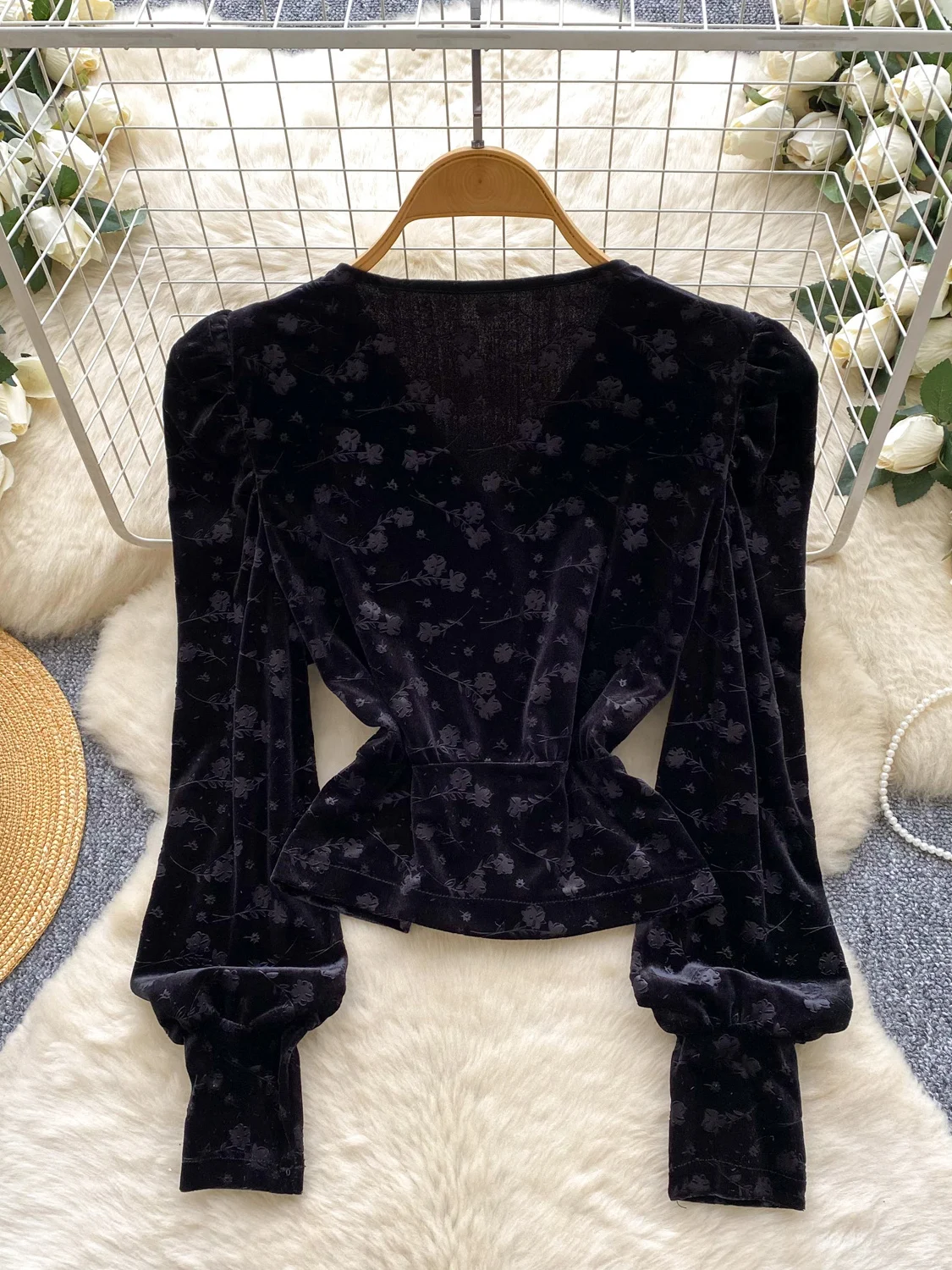 بلوزة ريترو ليليك فيلفيت مطبوعة irt للسيدات للخريف والشتاء للتخسيس على شكل حرف V بلوزة Sve قابلة للتنفس ومتعددة الاستخدامات