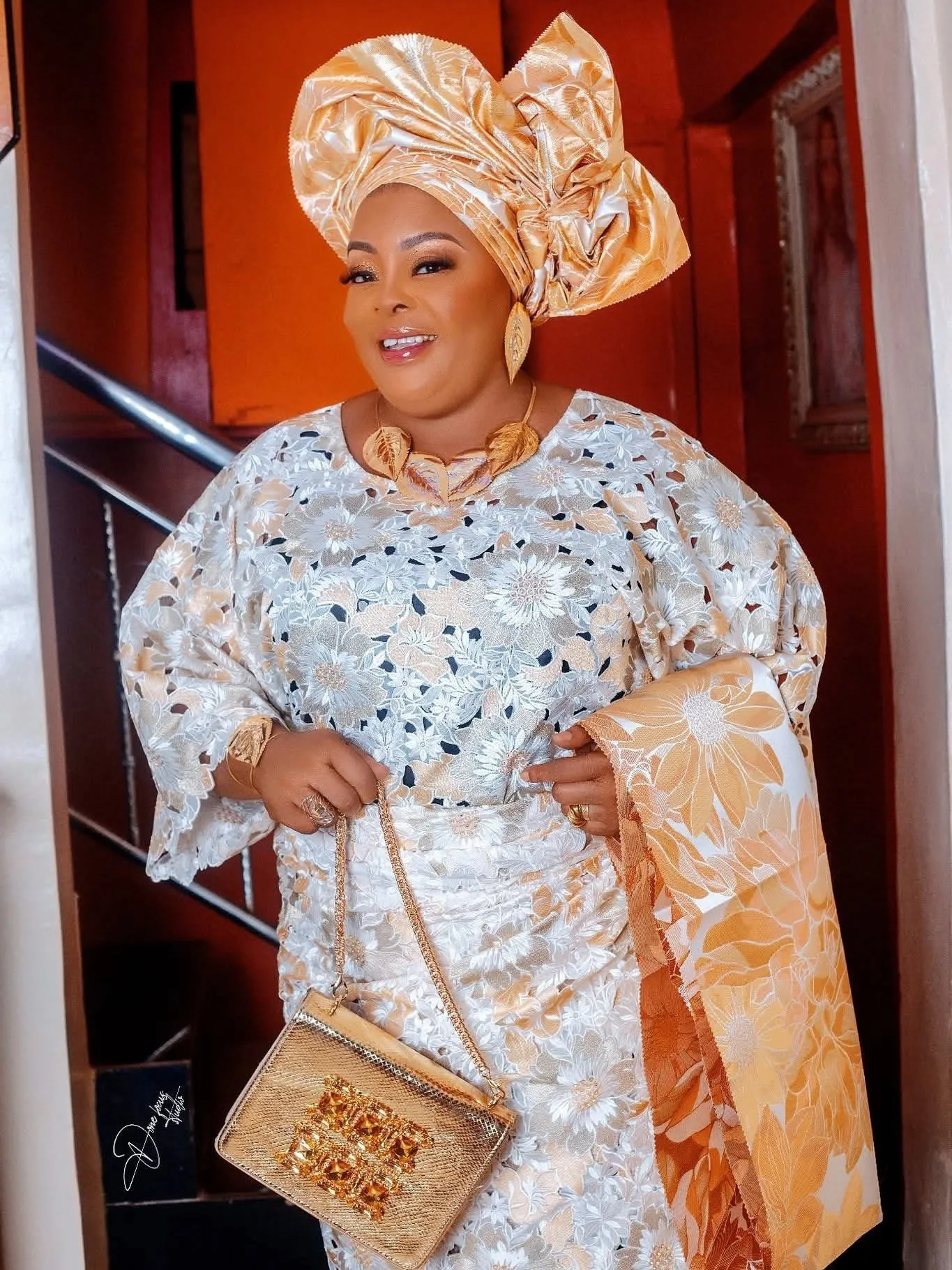 

Французская кружевная ткань из органзы ручной работы, 2025 г., вышивка камней, африканская кружевная ткань, дизайн свадебного платья, материал для шитья