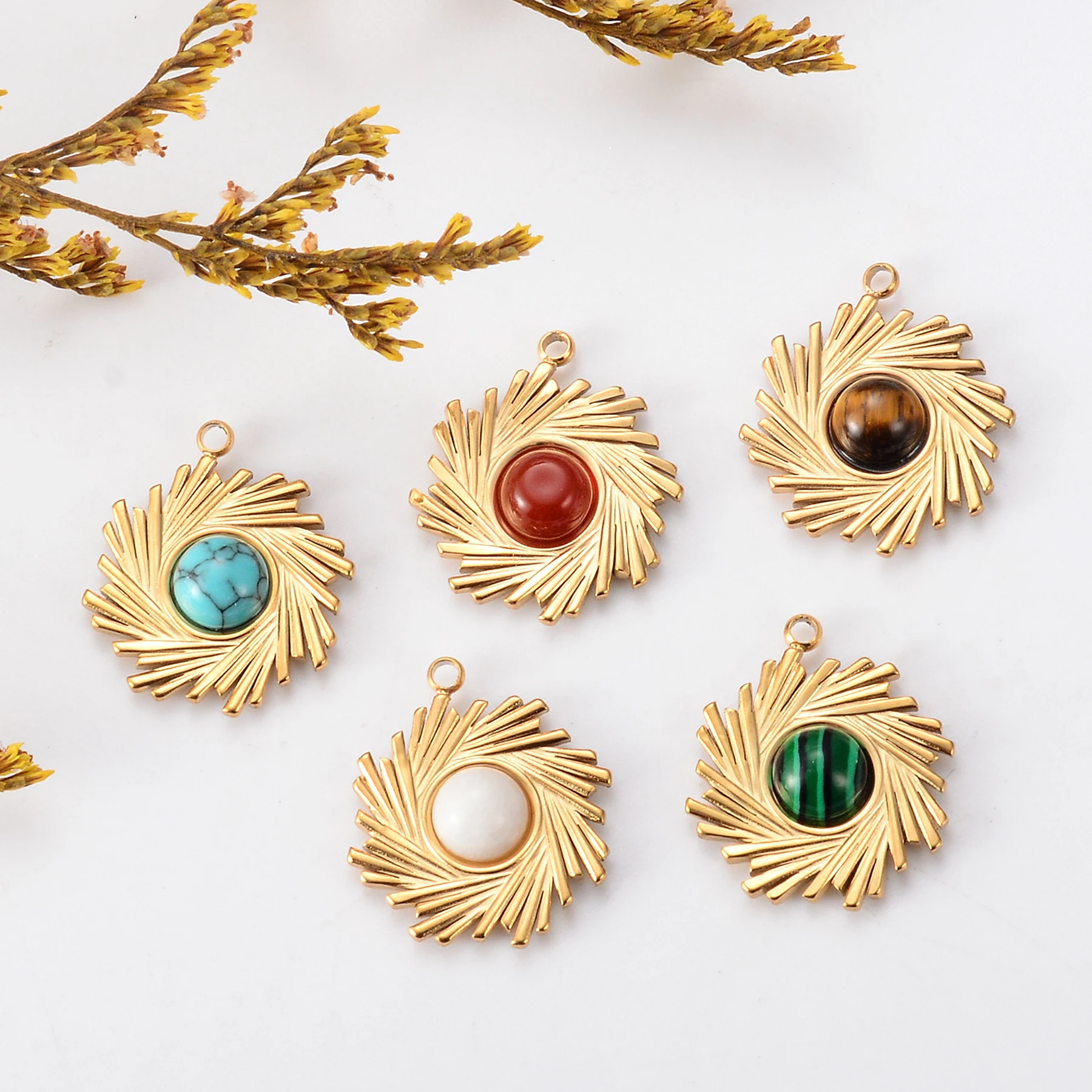 10pcs Wholesale Non Fade Gold Plated Sunflower Stainless Steel Charms Jewelry DIY Handmade Making Fashion Necklace Accessories