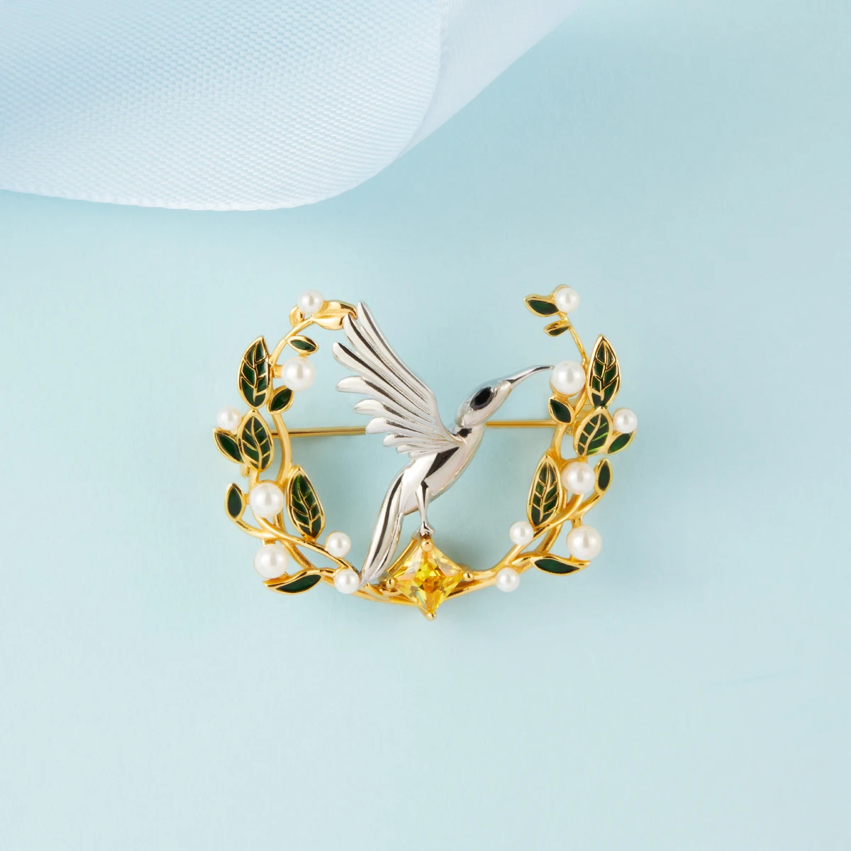 HAIKE S925 sterling silver brooch original emerald bird shaped collar two color electroplated design cute fashionable simple