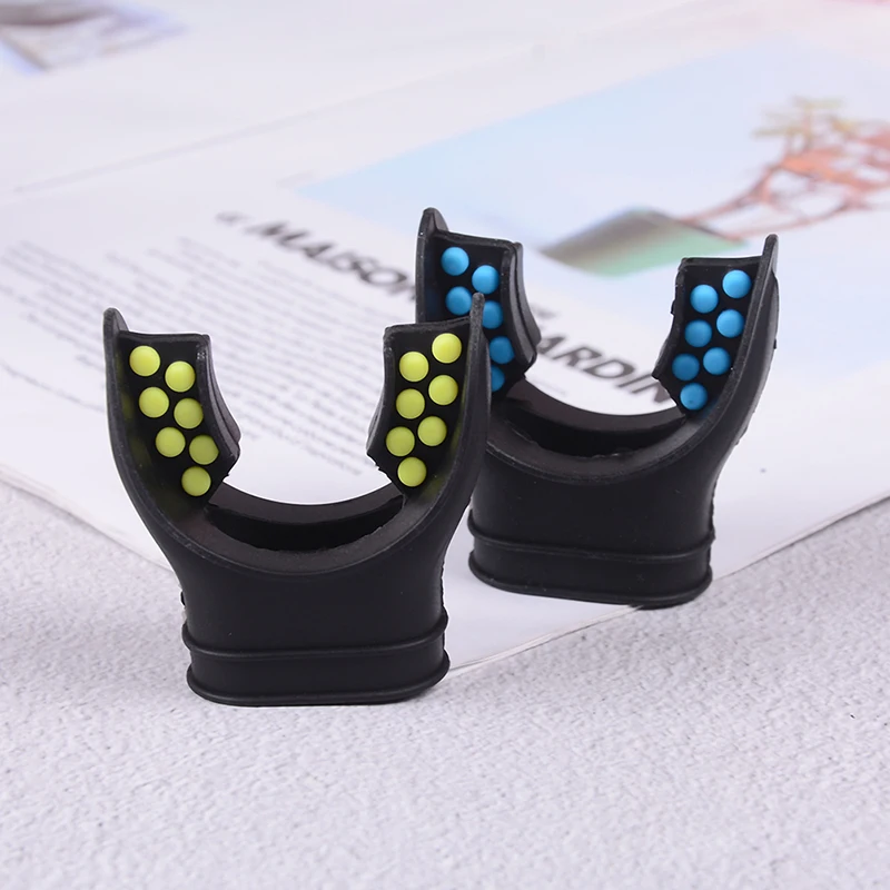 New Practical Scuba Diving Silicone 2 Colors Tab Replacement Regulator Snorkel Fit Mouth Piece