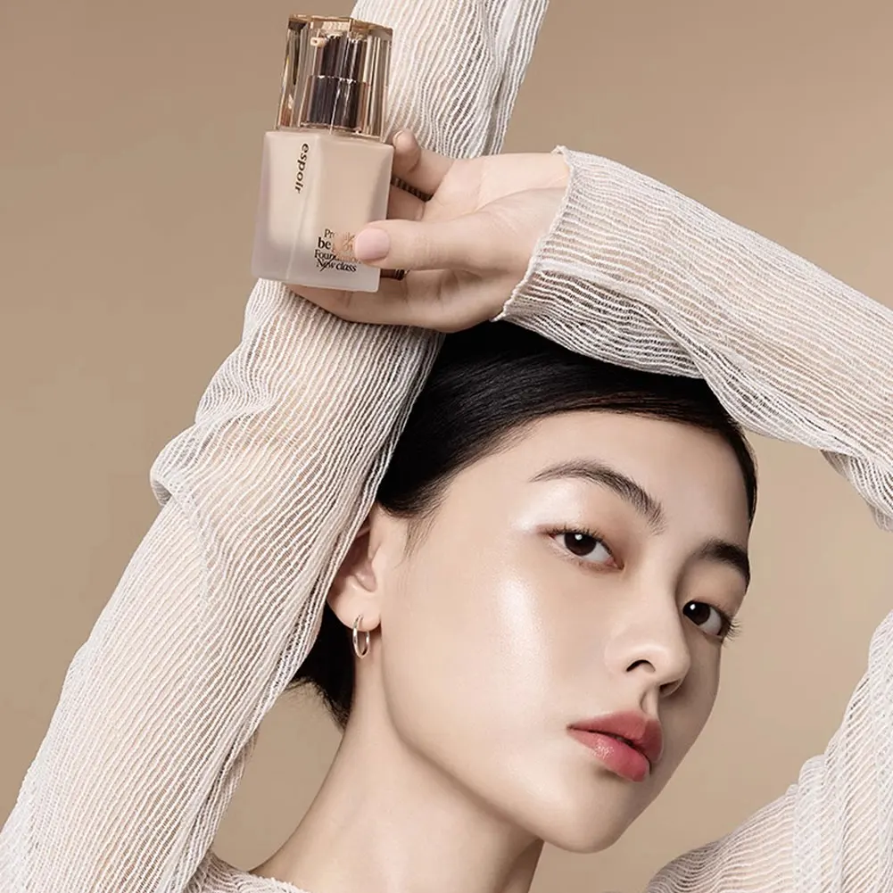 ครีมทาหน้าปกปิดไร้ตําหนิน้ําหนักเบารองพื้นชนิดน้ําสวมใส่ตลอด 24 ชั่วโมงสําหรับผู้หญิง 