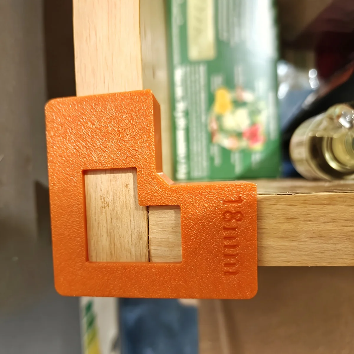 90° Right Angle T-Shaped Bracket Fit 18mm Laminated Board Cabinet Shelf Support DIY Furniture Woodworking Assembly Positioner