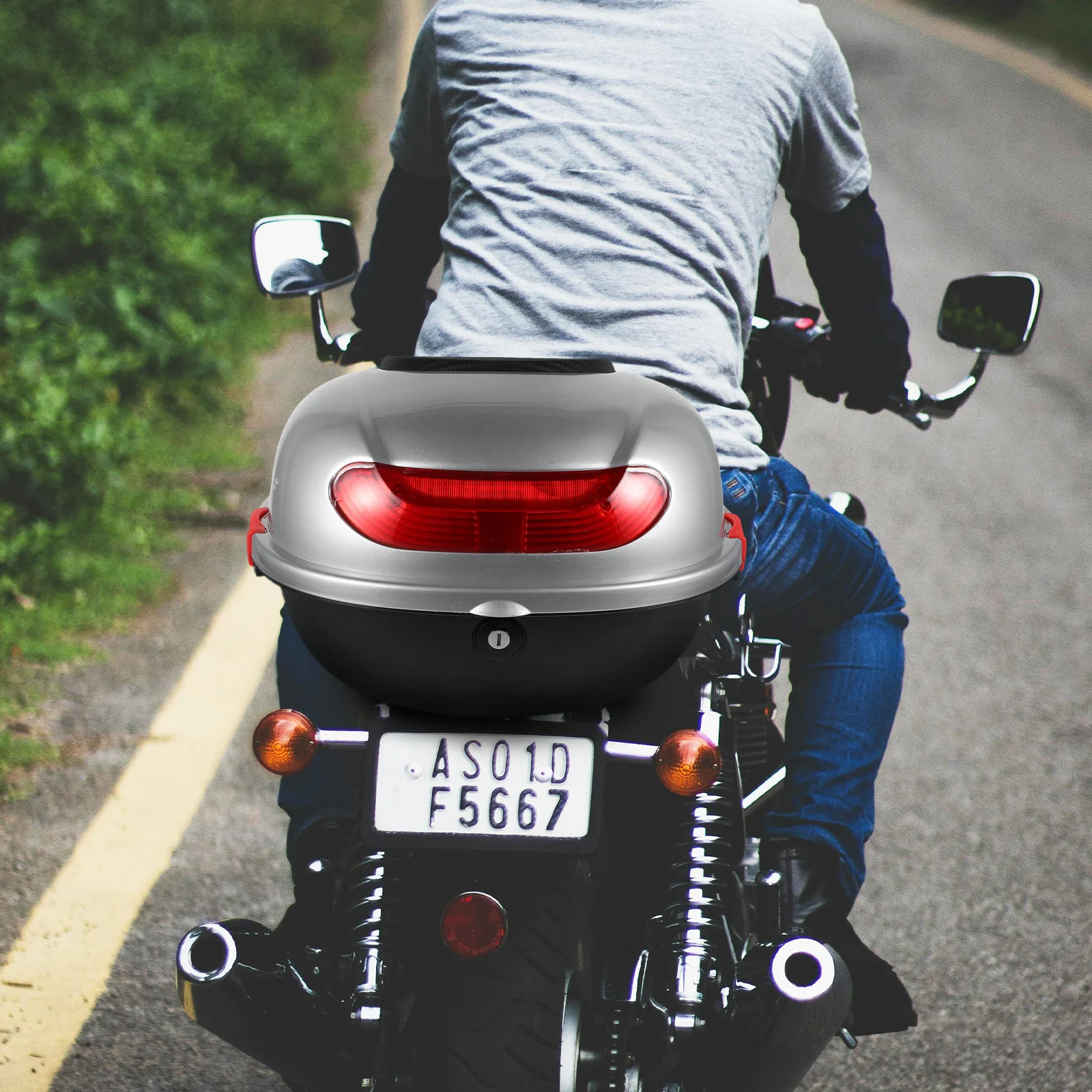 

Motorcycle Tail Box Universal Motorcycle Storage Box Rainproof Rear Top Trunk Scooter Tailgate Luggage Carrier