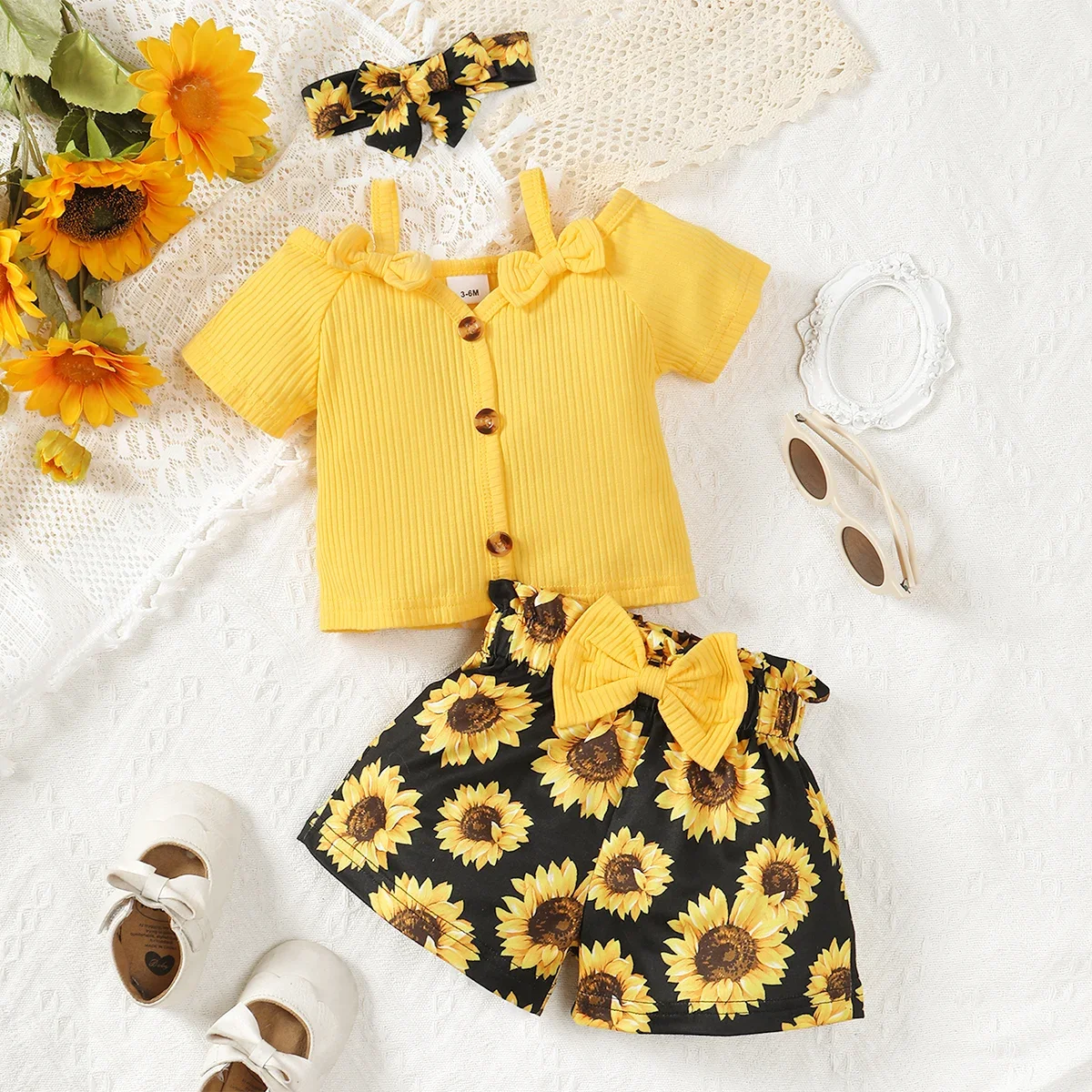 

Baby Girl Clothes Set Fashion Suspender Bow Short Sleeved T-shirt + Sunflower Printed Shorts Toddler Children's Clothes