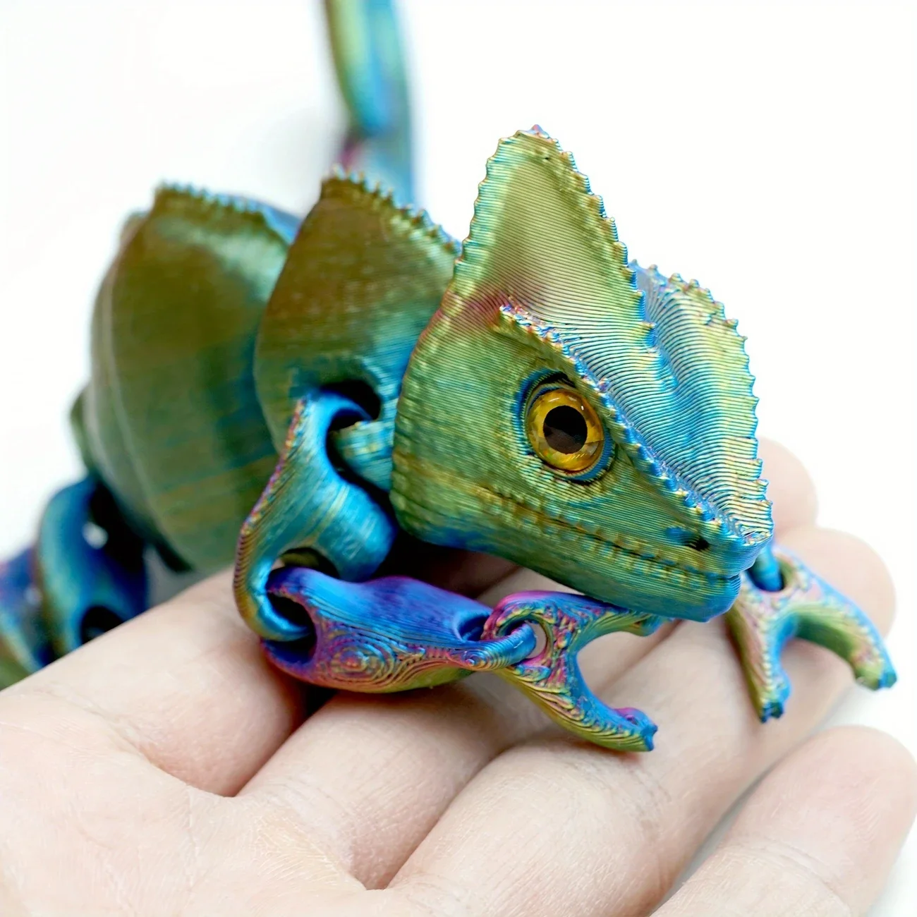 3D printed chameleon model with movable joints, creative collection desktop decoration, handmade holiday gifts for anime models
