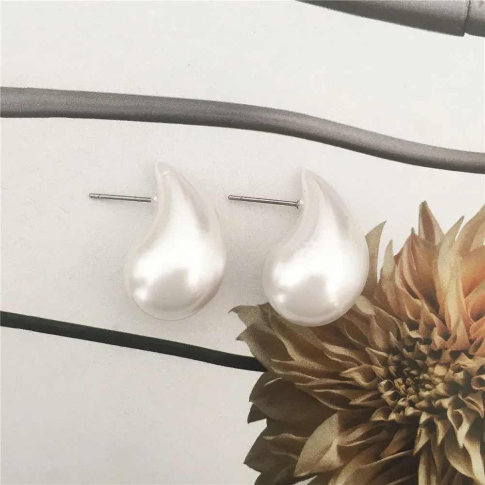 أقراط بريمة على شكل قلب رومانسي للنساء ، نسيج معدني ، لون فضي ، سحر مقاوم للماء ، مجوهرات حلوة ، هدية ، جديدة