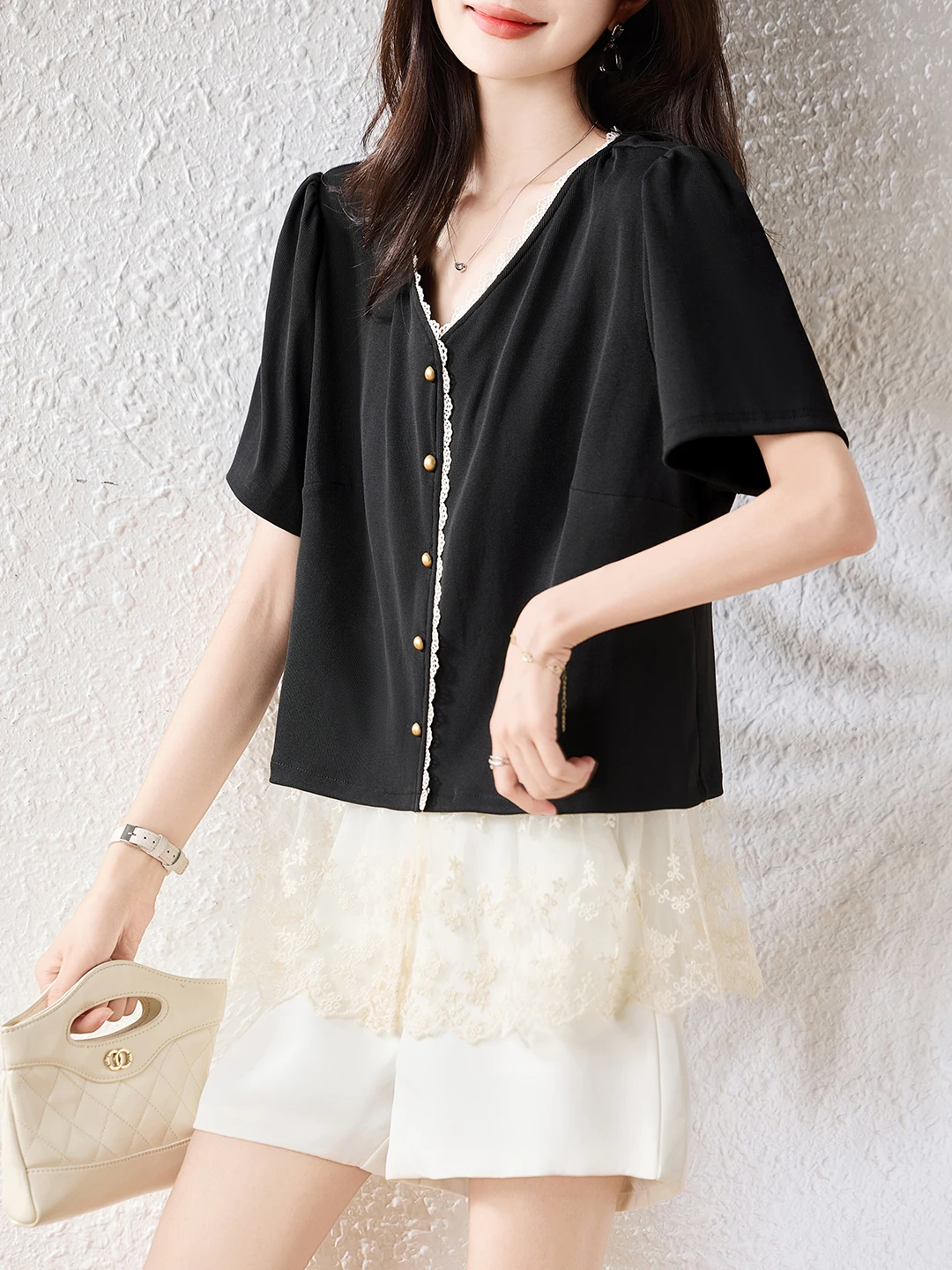 

plus Size Women's irt Summer 2025 Lace Splicing ort Sve Slimming Faion Small Fraance Sle Top Loose Fit V-Ne