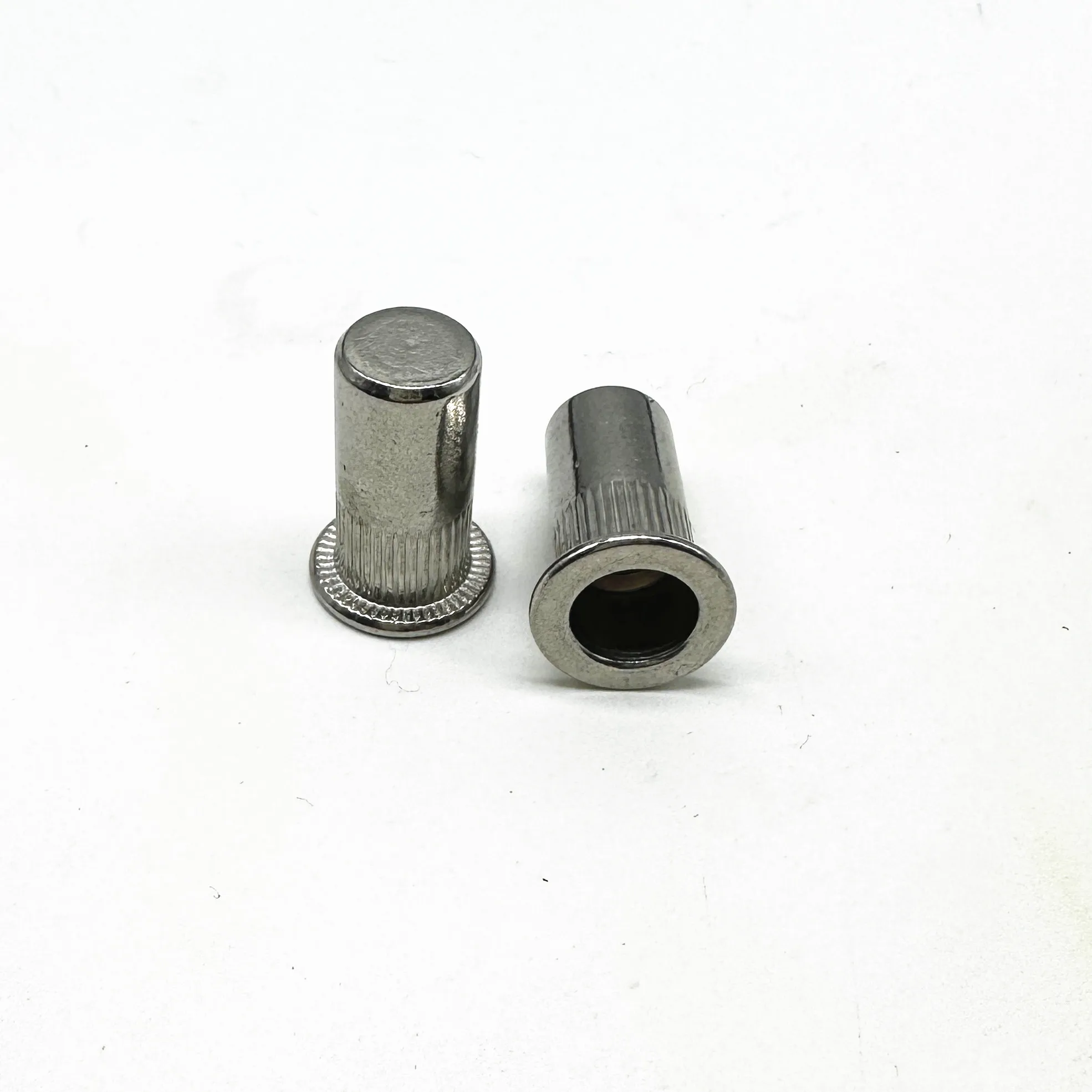 50pcs Stainless Steel Rivet Nut Sealed Insert Nut Blind Rivet Nut Enclosed Rivet Nut M4 M5 M6 M8 M10