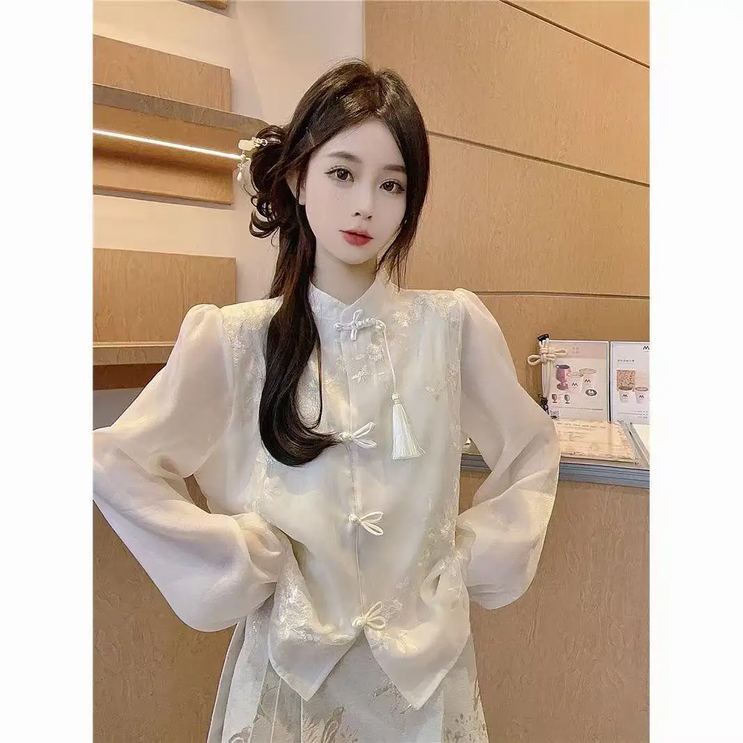 New Chinese Style Tops Women's Cheongsam Match Embroidery Long Sleeved Shirt Vintage Niche Button Wedding Base Outfits Female