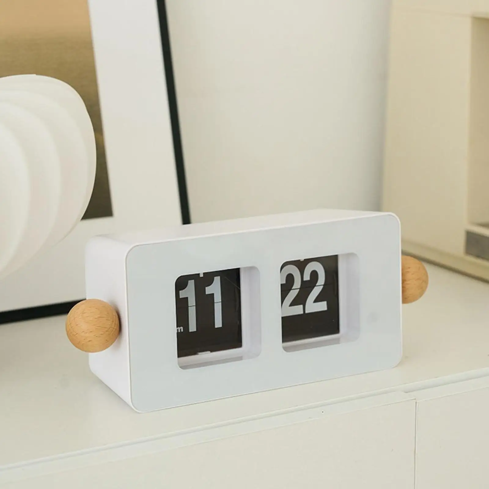 Auto Flip Clock Automatic Page Turning Clock Centerpiece Creative Artwork