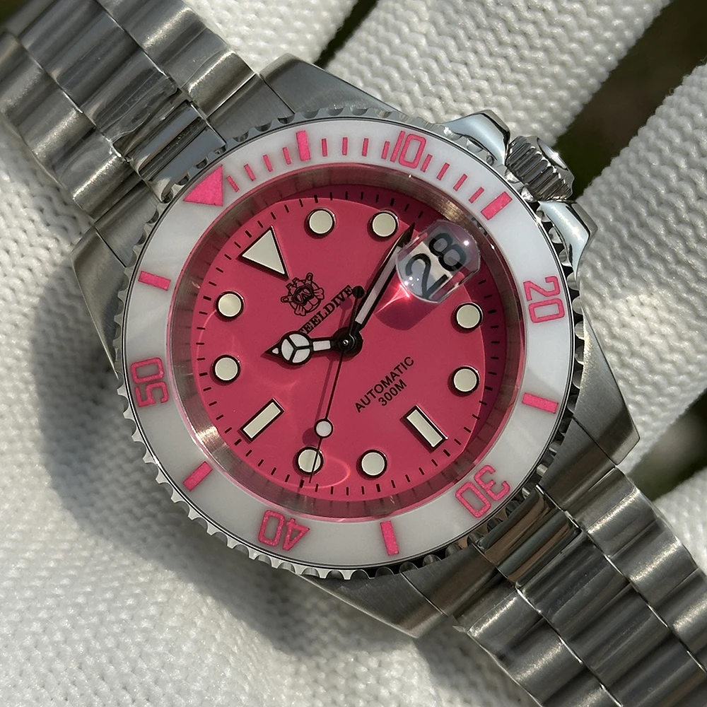 STEELDIVE Men Diver Watch 40.5mm Automatic Mechanical Wristwatch 30ATM Waterproof BGW-9 Luminous Sapphire NH35 120 Clicks Bezel