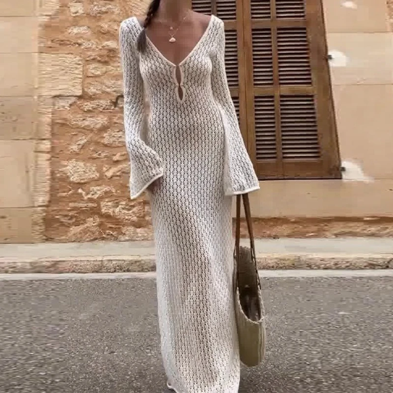 In Early Autumn of 2025, Low-cut Round Neck Hollowed-out Sexy Beach Women's Dress