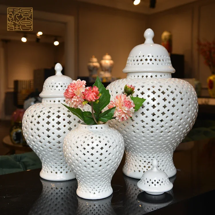 Wholesale factory direct ceramic vintage home decorative luxury antique porcelain vase