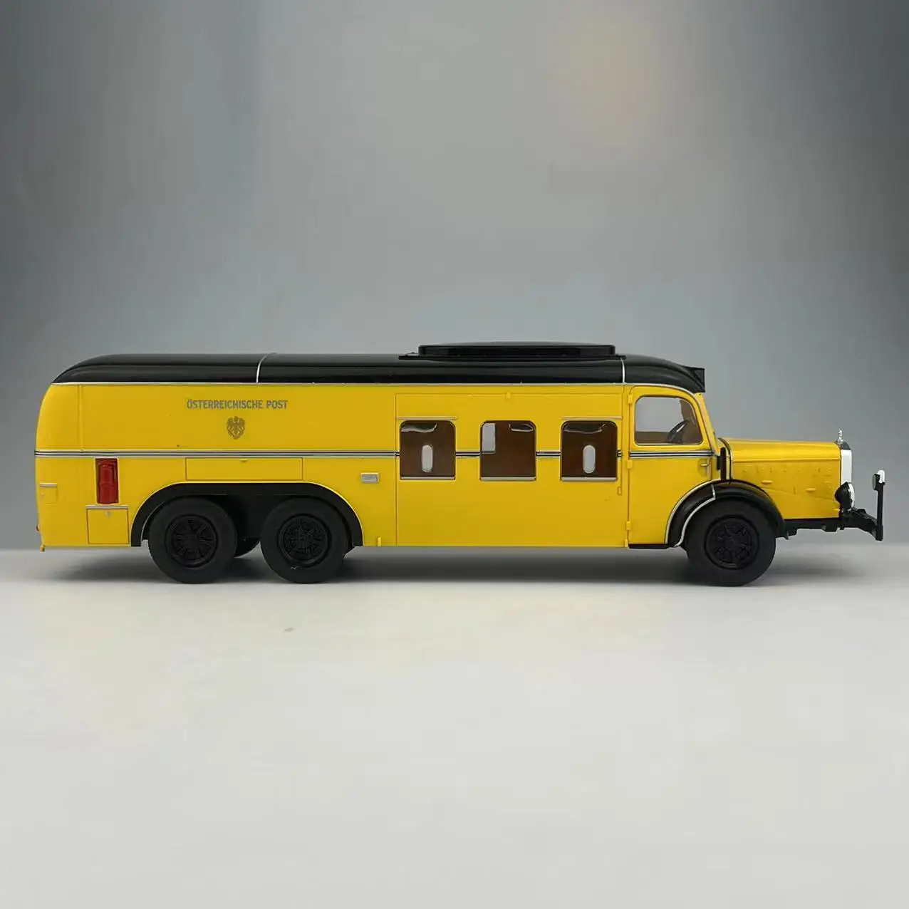 Diecast 1/43 Schaal Benz 10000 Post Correos Legering Model Auto Collectible Toy Gift Souvenir Display Ornament