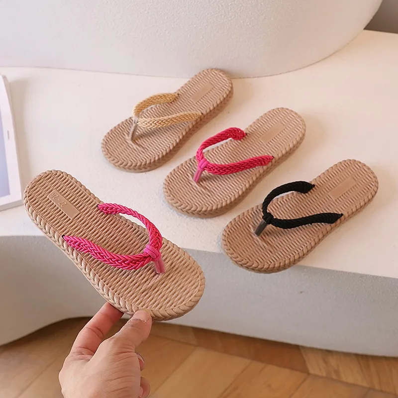 

2024 Summer New Children girls Slippers Fashion Comfortable Soft Sole Holidat Style Flip Flop Non-slip Outside Wear Beach Shoes