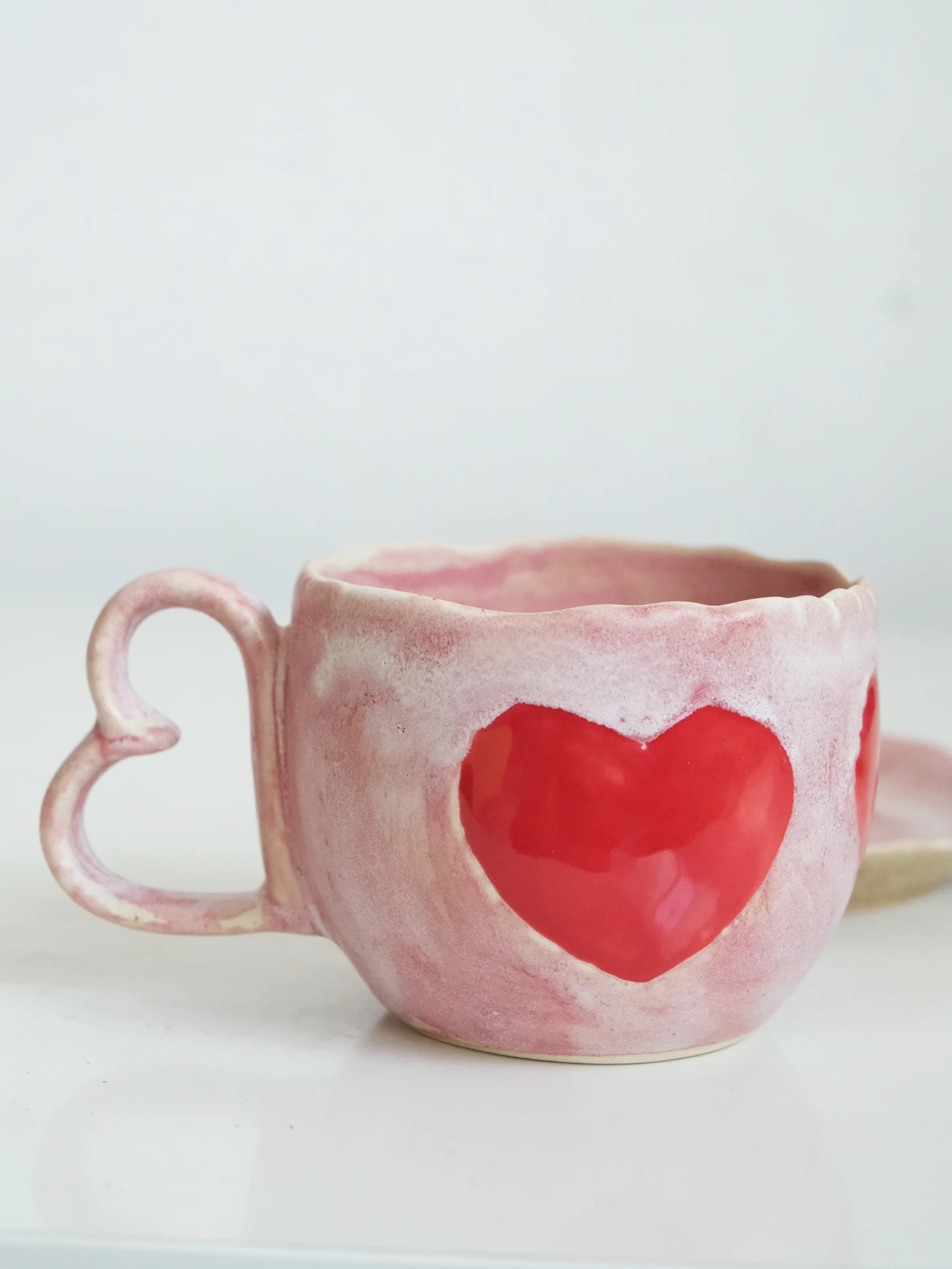 Handmade Ceramic Coffee Cups Couple Matching Hearts Gift for Girlfriend Wedding 250ml Simple Texture Design Suitable for Cafe