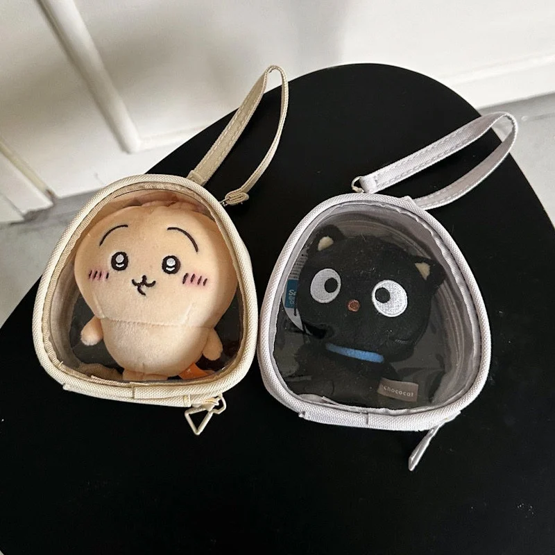 

Грайкая треугольная кукла для девочек с рисом и овощным рулетом из хлопчатобумажной шерсти 10 см, демонстрирующая сумку для уличной коляски для прогулок