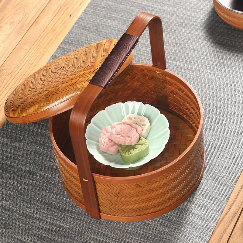 Large Handmade Bamboo Woven Basket with Lid Retro Chinese Style Round Desktop Storage Container for Fruit Snacks Home Decor