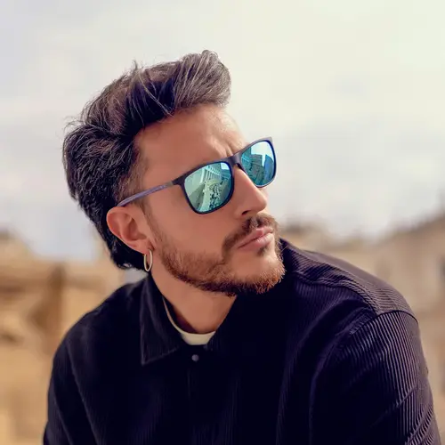 Imagen 2 del producto ZENOTTIC gafas de sol polarizadas cuadradas para hombres gafas de sol ultraligeras de fibra de carbono para conducir, pescar, deportes de Golf protección UV400