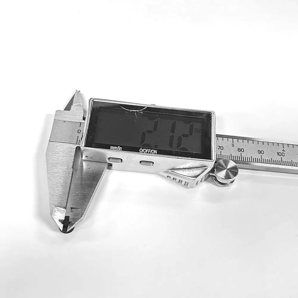 Einschraubbares GMT-Tauchergehäuse, silberne Krone, Ersatz-Uhrenkrone, keine „S“-Gravur und mit eingraviertem „S“, passend für NH34 NH35 NH36 Uhrwerke. – Detail 3