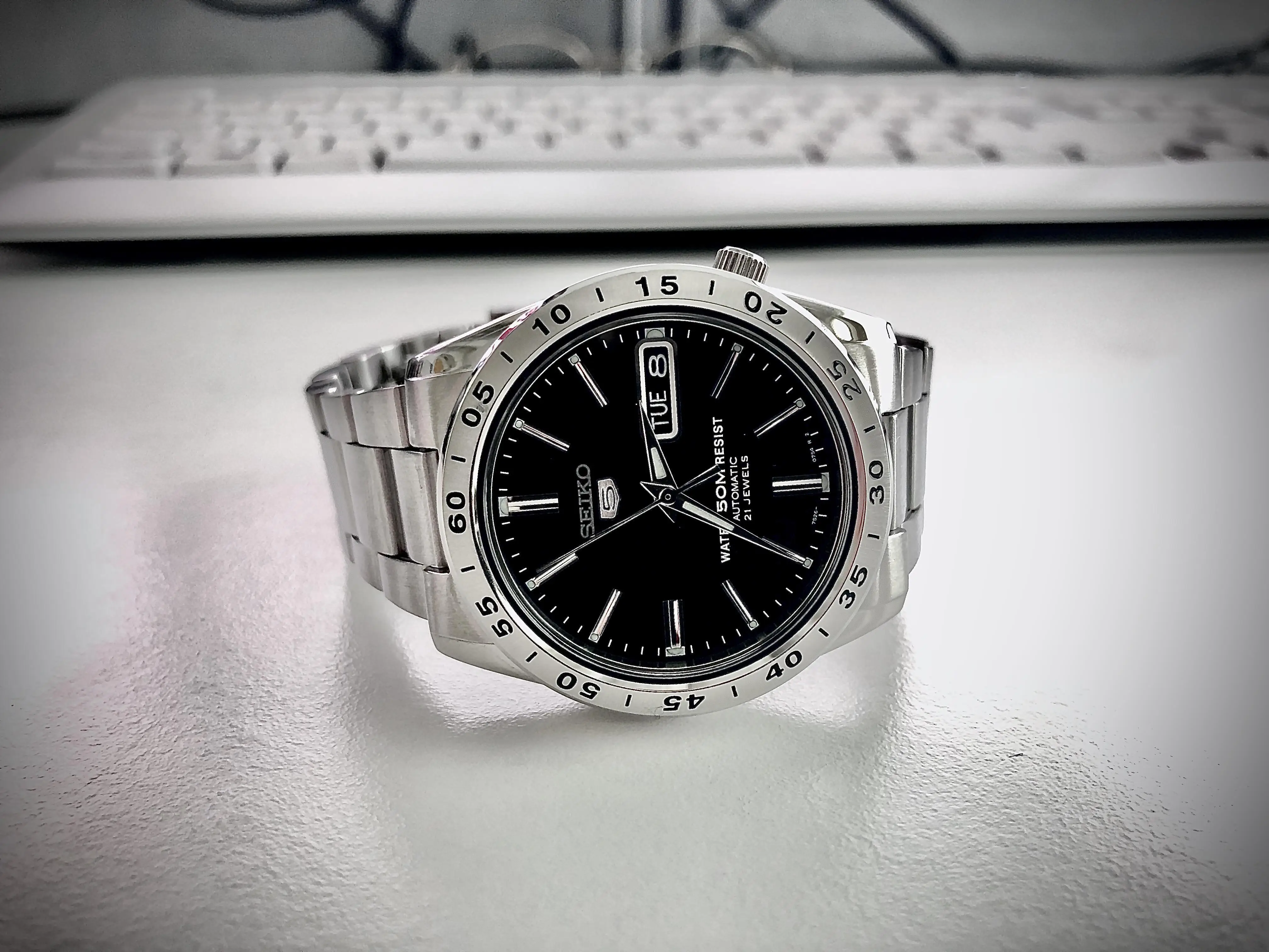 SEIKO 5 SNKE01K1 Men's Automatic Mechanical Watch 37mm Black Dial Stainless Steel 50m Waterproof Luminous Date Weekday Business