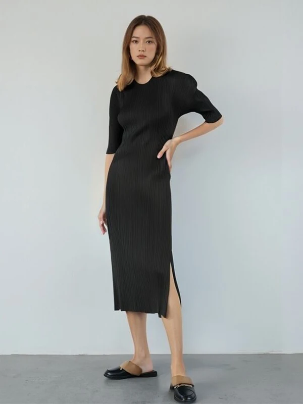 เสื้อกล้าม Qinbei Tee-layer รุ่น Dr Ele Slimming Base Layer สำหรับฤดูร้อน ผ้าพลีท โพลีเอสเตอร์ ยืดหยุ่น ระบายอากาศ เหมาะสำหรับใส่เดินทาง