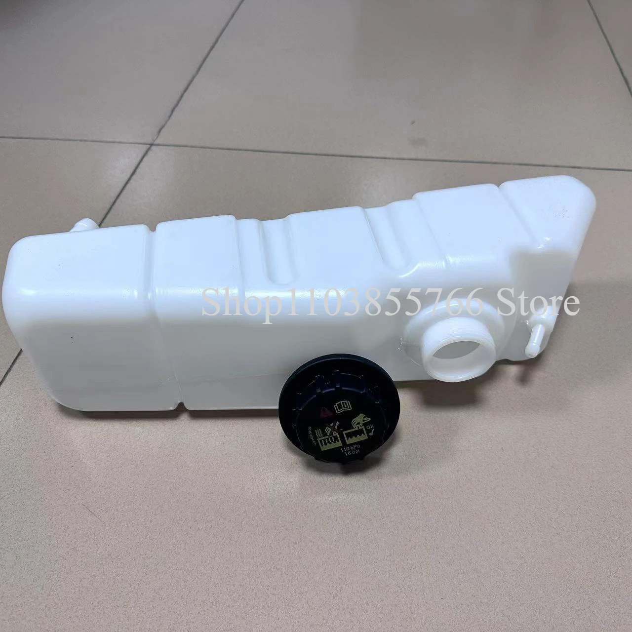 High quality Coolant Tank Fits For Bobcat S150 S160 S175 S185 S205 S220 S250 S300 6732375