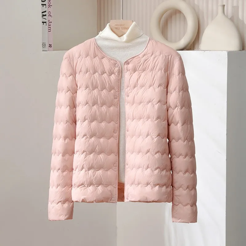Round Neck Pocket Coat Slim Fit Korean Style Women Winter Coat with Breathable Regular Sleeve No Hood Daily Short Length