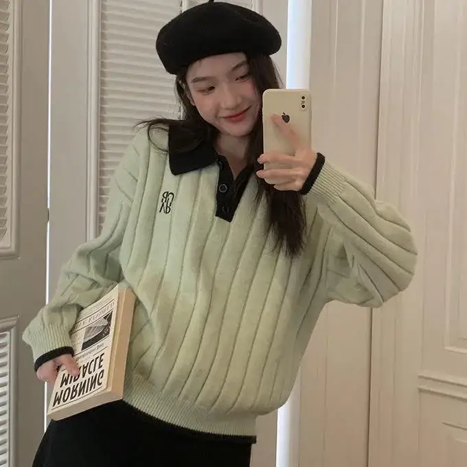 Autumn and winter new color block sweater for female students Korean style loose and versatile pullover knitted sweater trend