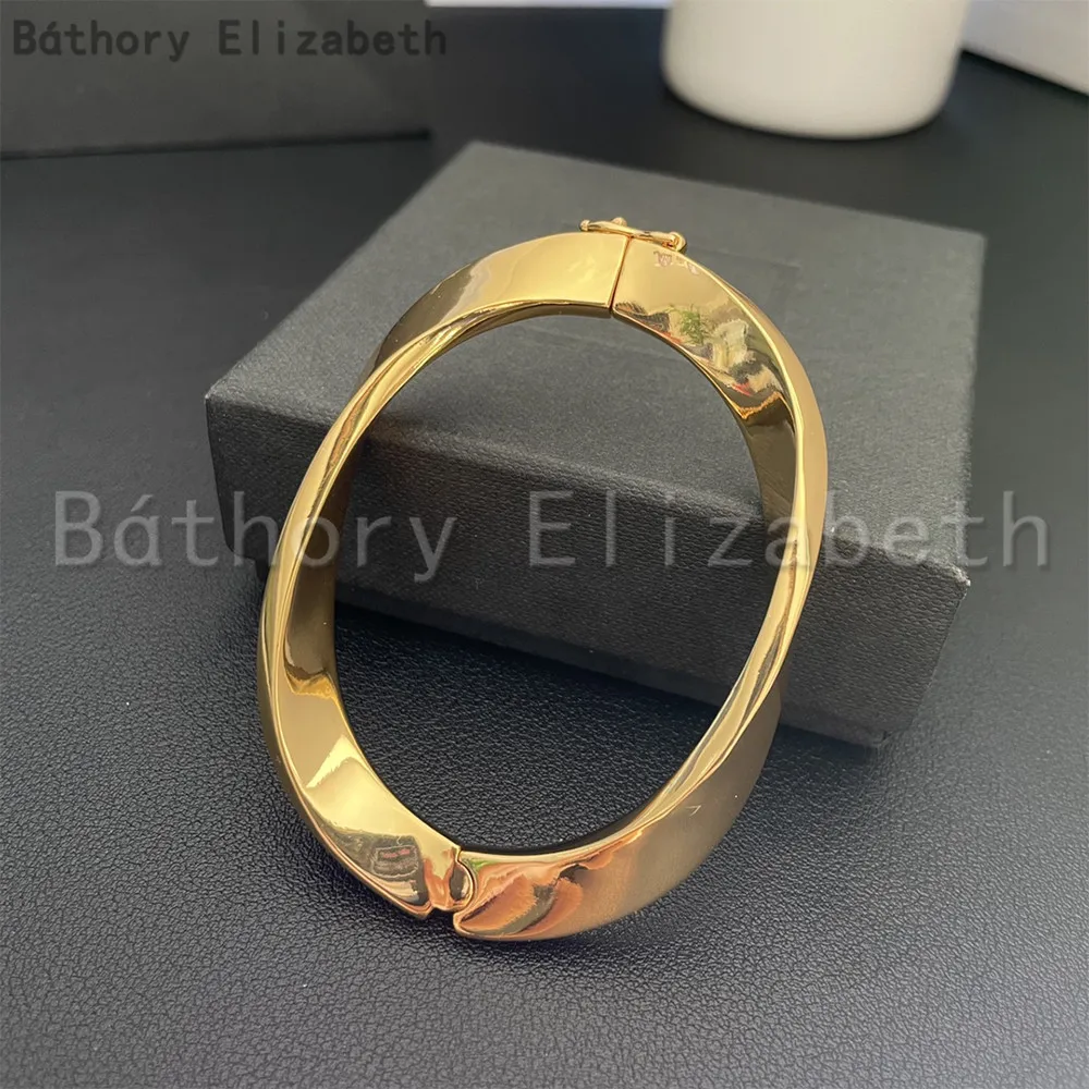 France Famous Brand Woman Vintage Golden Irregular Geometry Bracelet  Fashion Designer Luxury Jewelry Top Quality Party Gift