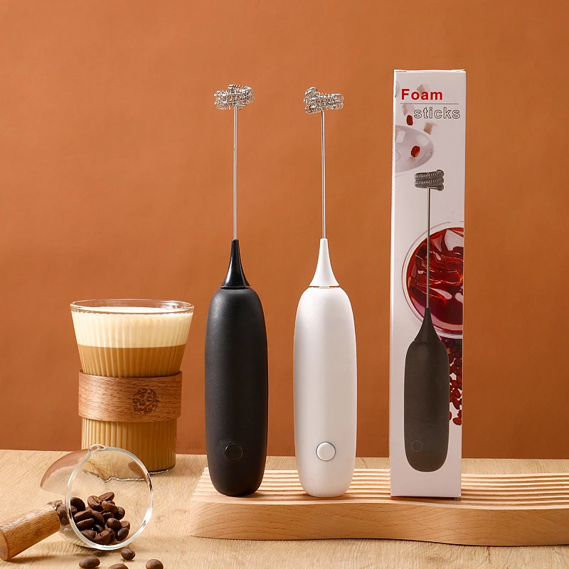 Ręczna trzepaczka do jajek zasilana z baterii spieniacz do cappuccino mikser Mini elektryczny spieniacz do mleka Blender bezprzewodowy trzepaczka do kawy mikser