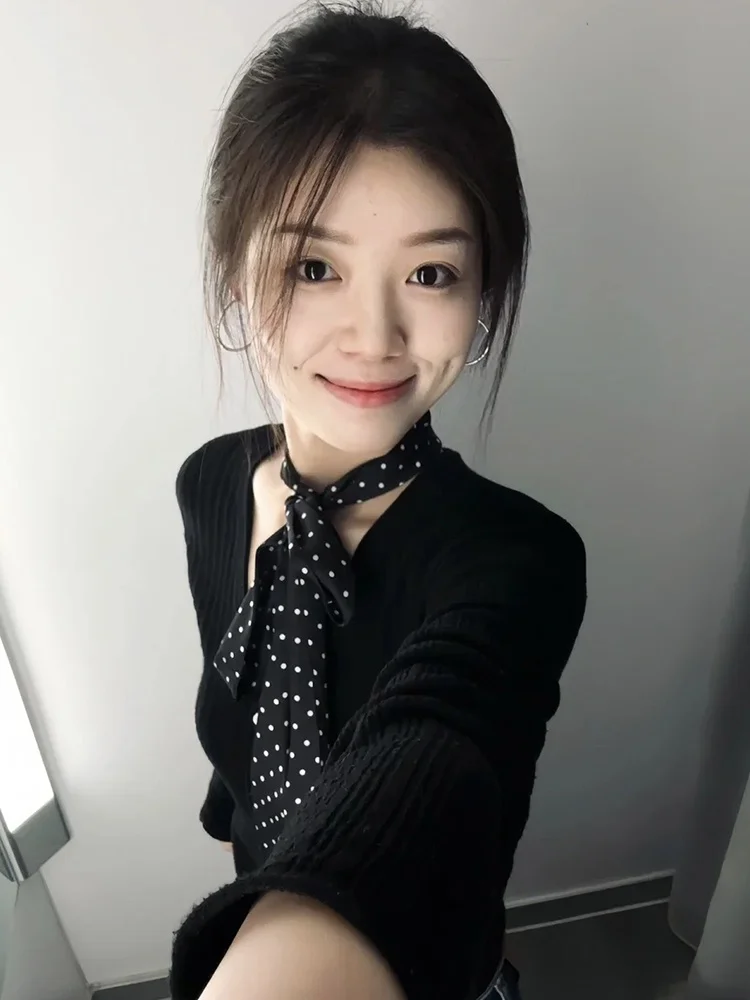 Sciarpa di seta retrò Bla bianca a pois piccoli Autunno Inverno Ele Versatile Sciarpa Ne Sa Fascia per capelli Accessorio per capelli per le donne