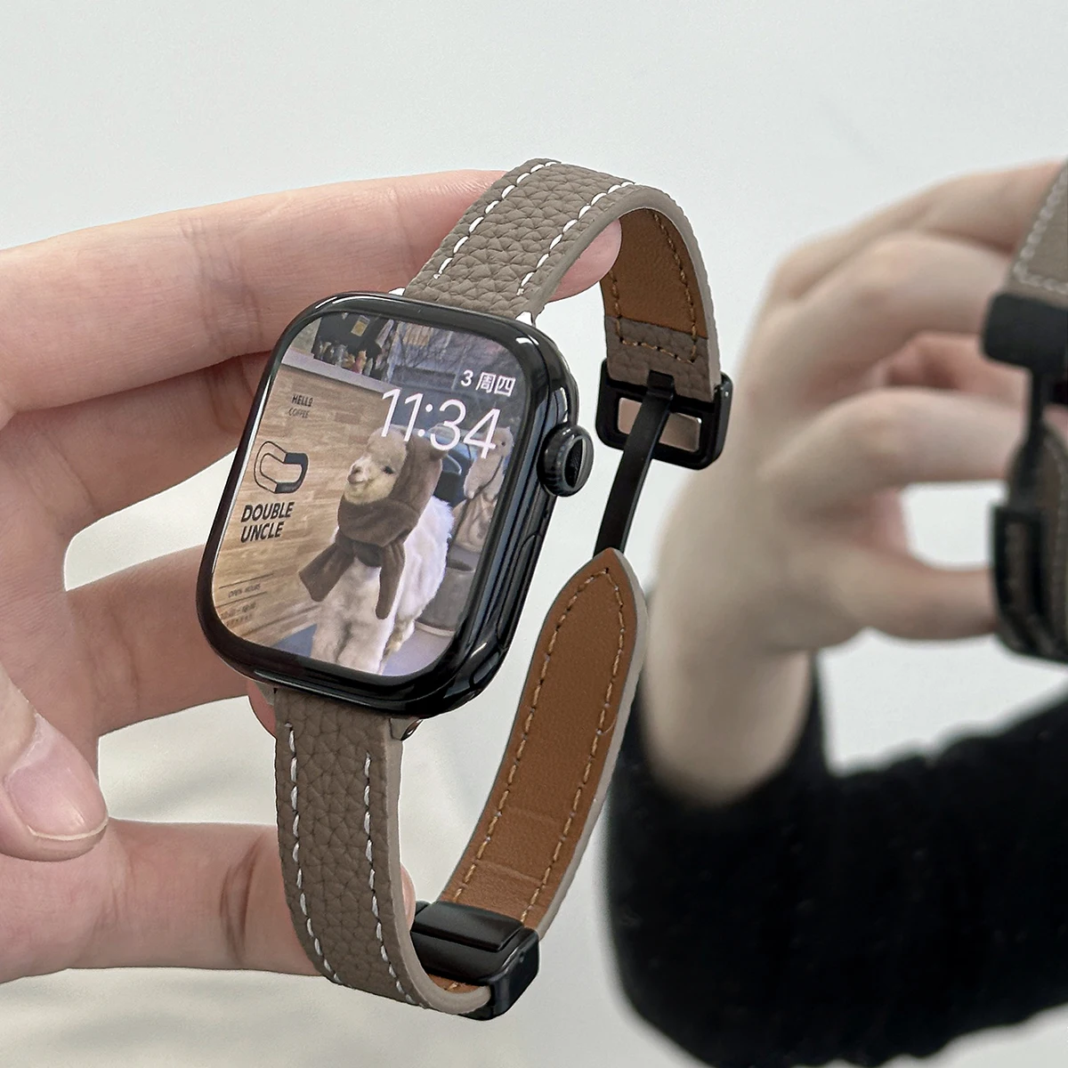 Folding Slim Leather Magnetic Watchband For Apple Watch 10 42/46mm SE 44 40mm 9 8 7 41 45mm Strap 6 5 4 Bracelet For iwatch 38mm