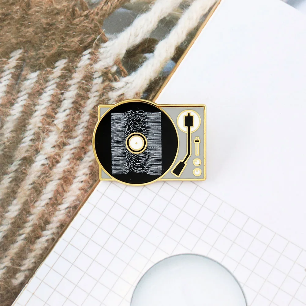 Unknown Pleasures Vinyl Record Lapel Pin Rock Band Album Badge Music Fans Flair Addition view 5