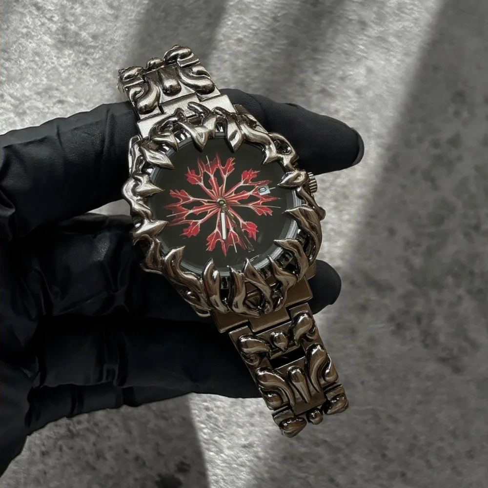 

Red Crack Quartz Watch Men Antique Alabaster AAA Creative Devil Claw Personalize Y2k High Quality Unisex Medieval Unique Clock