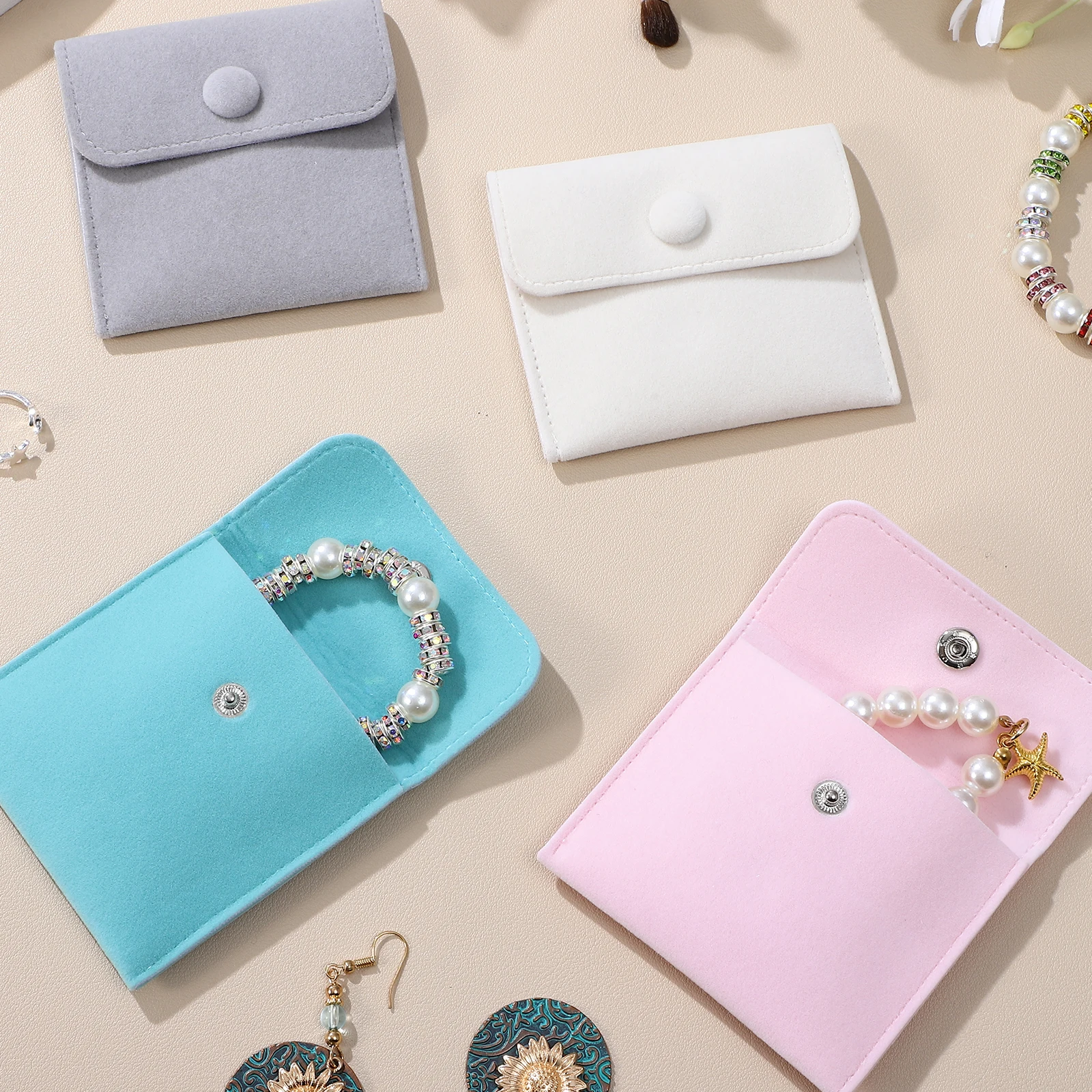 

4pcs Flannel Jewelry Storage Bag Organizer Pouch Snap Button Compact Bags For Necklaces Bracelets Earrings Travel Portable Gift