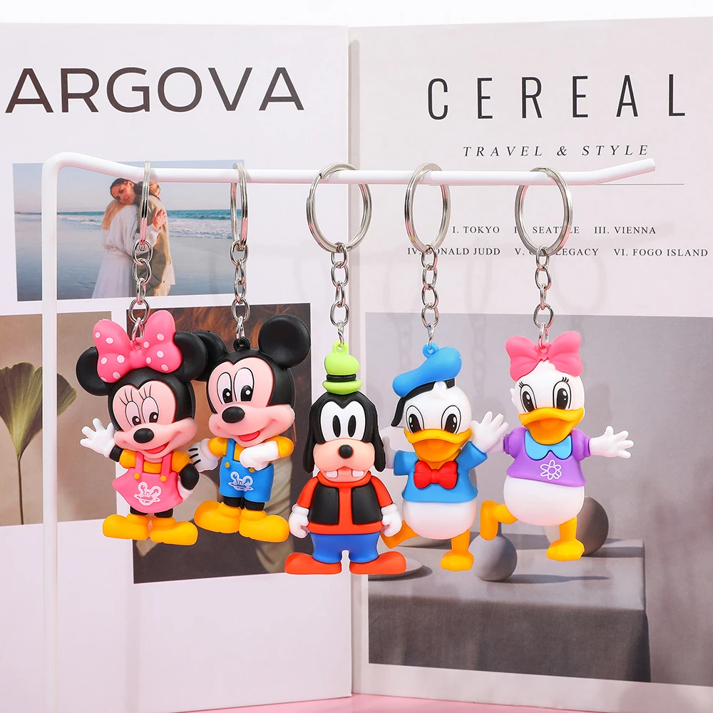 5 uds Anime dibujos animados kawaii Disney Mickey Mouse Minnie figura llaveros Pato Donald Piglet llavero modelo chico juguetes regalo para niños
