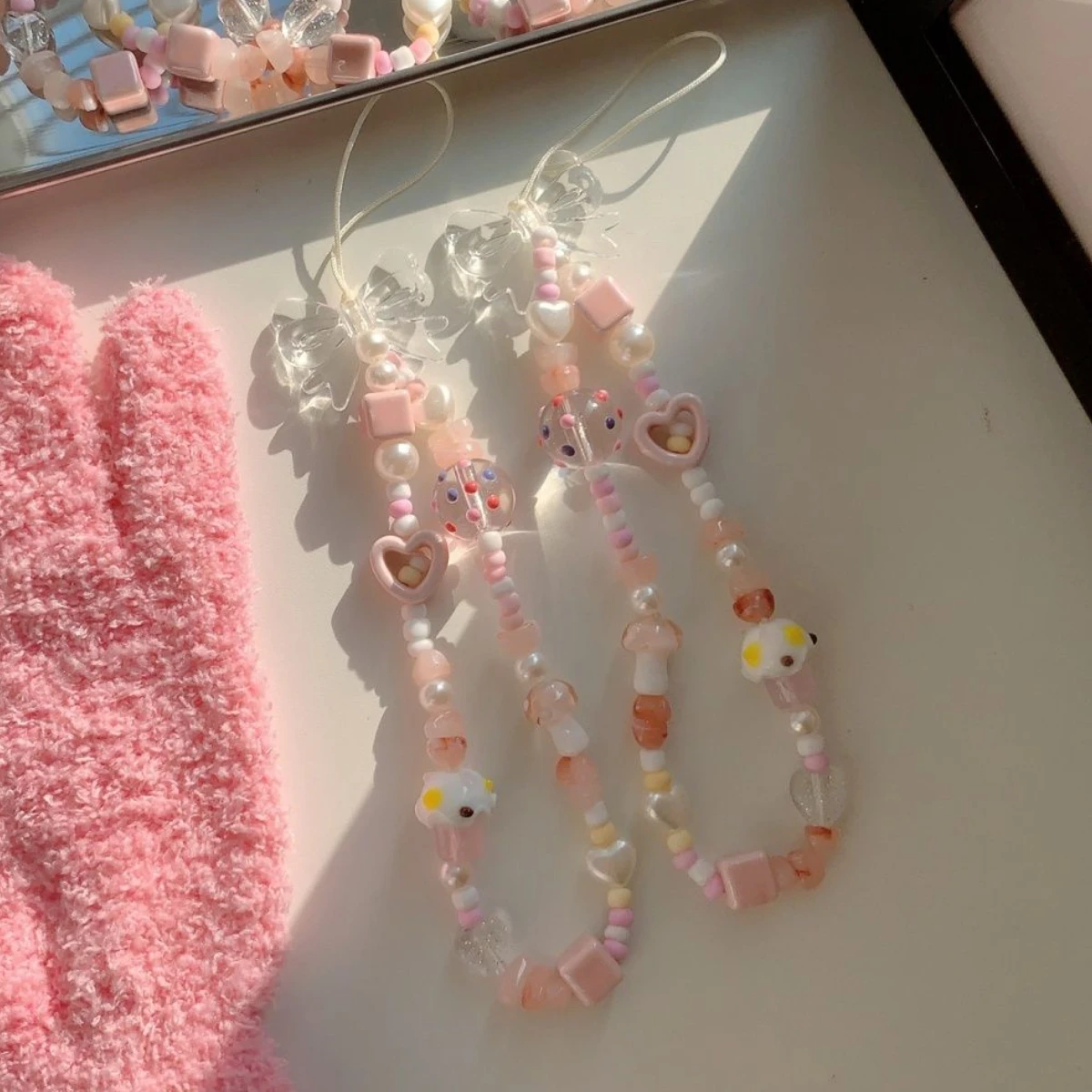 Girl's Pink DIY Beaded CCD Camera Lanyard Mobile Phone Charm Strap Hand-Drawn Beads Anti-loss Strap Keychain Pendant