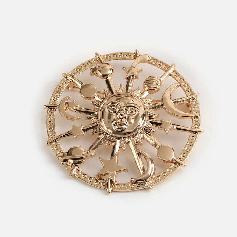 Retro Women's Sun God Brooch Creative Sun Moon Brooch Fashion Baroque Gold Color Style Badge Bracelet